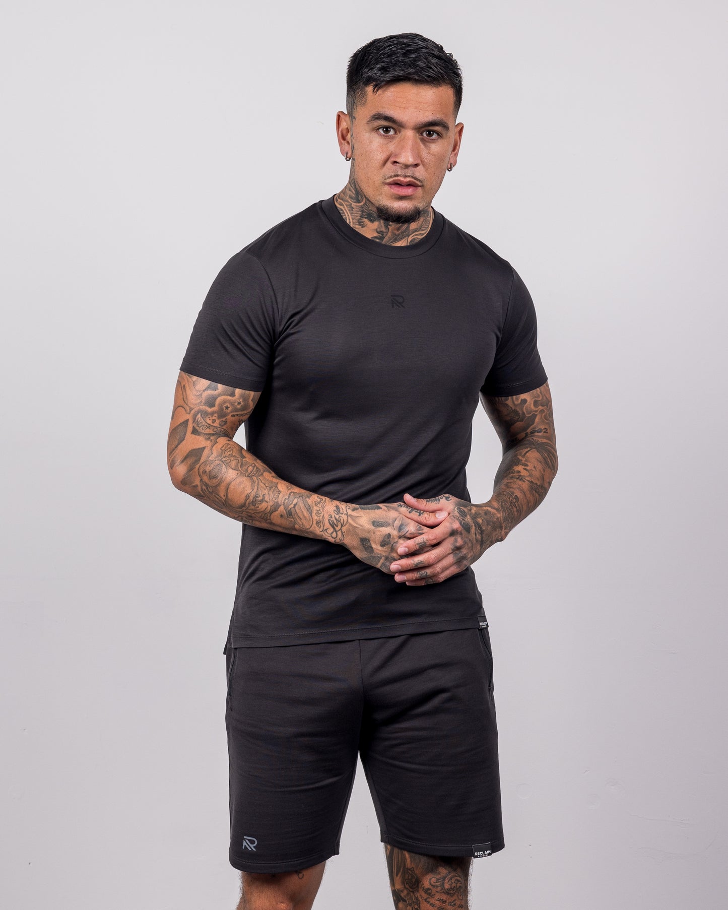 Essential T-shirt Black