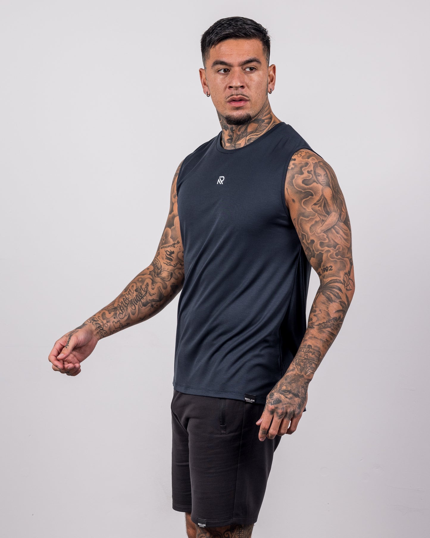 Essential Vest Navy